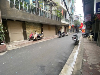 Nhà hoàng quốc việt, cầu giấy, kinh doanh, ô tô tránh, vỉa hè, chỉ 28.8 tỷ 0