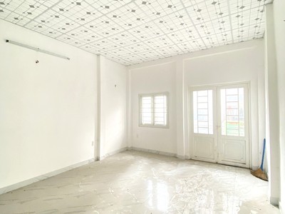 Nhà nằm ngay tên lửa bình tân  -  hai mặt hẻm - hẻm xe tải thông - 84m - nhỉnh 5 tỷ 2