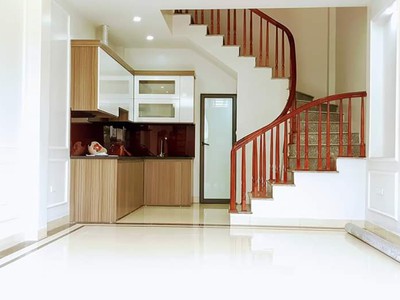 Cc bán nhà miêu nha tây mỗ nam từ liêm 33m2 5 tầng ô tô đỗ cửa ô tô tránh chỉ 30m 0987866900. 2
