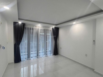 Bán nhà lê hồng phong, q.10, 50m , nở hậu, 8,x tỷ 4