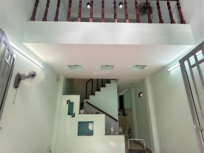 Bán nhà góc 3 mặt tiền hẻm hòa hưng, q.10, chỉ 7.x tỷ 1