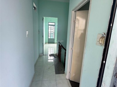 Bán nhà góc 3 mặt tiền hẻm hòa hưng, q.10, chỉ 7.x tỷ 2