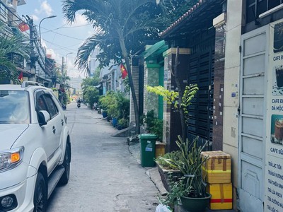 Bán nhà 3 tầng, 72m2, lê văn quới, bình trị đông a, giá hời 6.5 tỷ, sổ hồng chính chủ 4