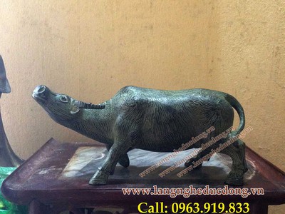 Trâu bằng đồng giả cổ dài 25cm, trâu phong thủy bằng đồng 0
