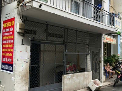 Căn nhà 2 tầng, 80m2  5.1 x 17m   giá  8 tỷ tl - thạch lam, phú thạnh. hẻm xh thông. vị trí ok khu 0