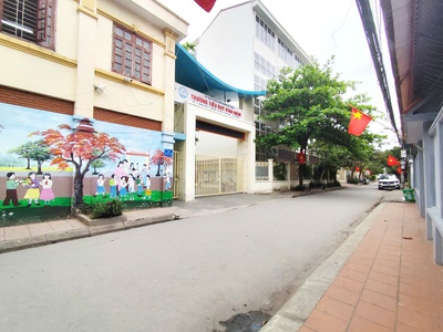 Đất thiên lôi, 51m, lô góc 2 mặt, giá 2.35 tỉ, gần ngay tiểu học vĩnh niệm 1