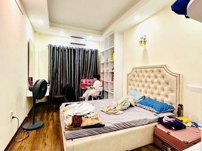 Bán nhà 5 tầng cực đẹp gần aeon mall long biên 30m  giá chỉ 5,7 tỷ 1