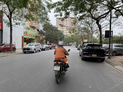 Bán nhà 5 tầng mặt phố Phúc Lợi 100m2 - Vị Trí Đắc Địa, Kinh Doanh Đỉnh, Tiềm Năng Khai Thác Lớn 0