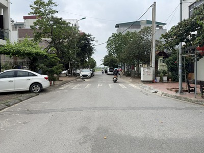 Chốt Nóng : Bán gấp 60m2 đất TĐC Trâu Quỳ, đường 17m, vỉa hè rộng - Giá Tốt, Thương Lượng Mạnh 2