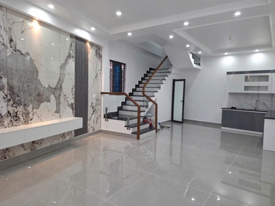 Căn góc - 3 Tầng - Xây Độc Lập - Oto đỗ cửa - Tại Trung Tâm Đồng Hoà 1