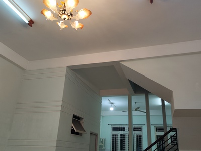 Cho thuê nhà 1 trệt 1 lầu, số 3 đường B3 , Vĩnh Hoà, Nha Trang 175m2) 0