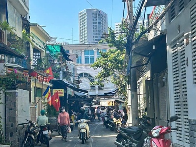 Bán Nhà Mặt Tiền Tân Trang   Đối Diện Cổng 2 Chợ Đầm, Nha Trang 5