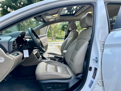 Bán xe Hyundai Elantra 2.0 AT 2021, màu trắng. 9