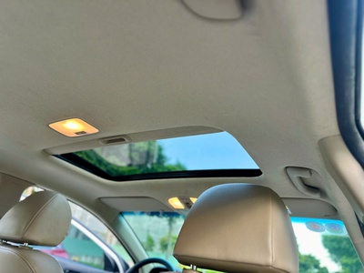 Bán xe Hyundai Elantra 2.0 AT 2021, màu trắng. 11