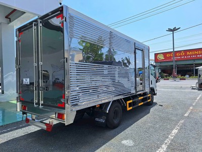 Xe tải Isuzu 3.5 tấn 2