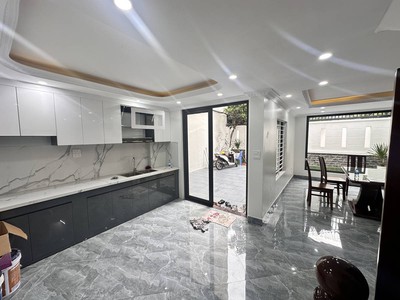 Hiếm - nhỉnh 11 tỷ có ngay mới - ôtô đỗ cổng - 2 mặt ngõ - sân vườn rộng thoáng - khu khương đình - 1