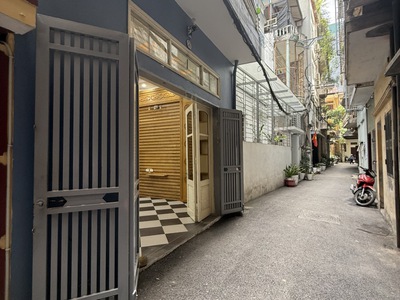 Duy nhất   không dành cho số đông, phân lô quân đội   ô tô trong nhà   sát phố lê trọng tấn 1