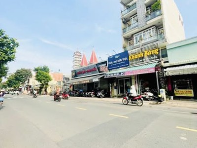 Mặt tiền kd - đường 20m - lề rộng - 80m  giá tốt chỉ nhỉnh 12 1