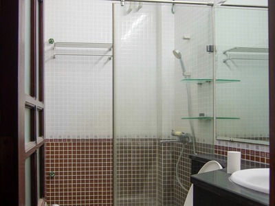 Cho thuê nhà mặt phố khu vực xã đàn - nam đồng. 65m2, 7t, thang máy. làm ngân hàng,tt dạy học, thời 4