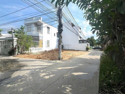 Bán lô góc tại xã vĩnh thạnh, nha trang . giá : 2 tỷ 190 triệu 1