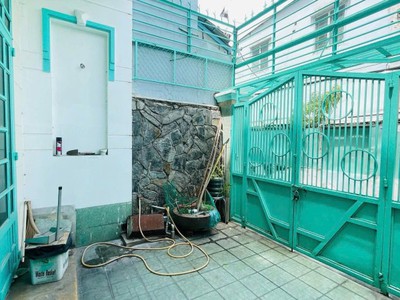 Siêu phẩm nhà phố gò vấp   3 tầng kiên cố, vị trí đẹp, giá 6.35 tỷ 1