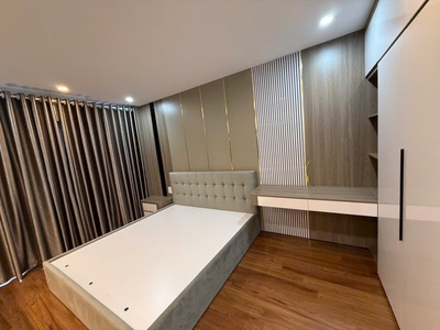 Một căn duy nhất - hàng xóm kđt việt hưng - 45m2 - 5 tầng - thang máy - full nội thất - ô tô đỗ 4