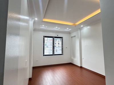 Hiếm - nhỉnh 11 tỷ có ngay mới - ôtô đỗ cổng - 2 mặt ngõ - sân vườn rộng thoáng - khu khương đình - 2