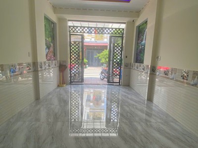 Bán nhà 3 tầng dĩ an,đượng nhựa 8m thông thoáng,gần ngã tư chiêu liêu 1