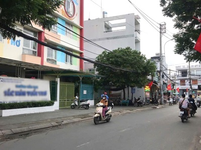 Nhà đẹp 3 tầng thang máy   góc mặt tiền kinh doanh sầm uất đường số 8, linh xuân, thủ đức   153m , 0