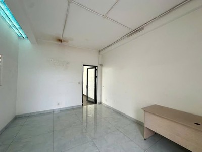 Bán nhà hẻm xe hơi đường số 4 ngay Vạn Phúc city 94M2 2 tầng nhỉnh 5 tỷ 1