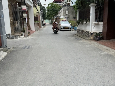 Bán đất ở đức giang long biên vị trí đẹp đường oto tránh nhau 75m mặt tiền: 4m 10 tỷ 9 4