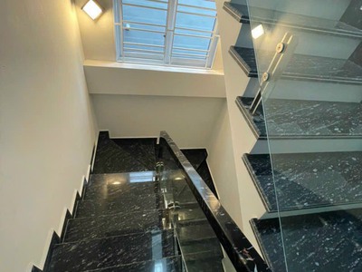 Cho thuê nhà phố Văn Cao, DT: 58m2, 4 phòng ngủ. 5