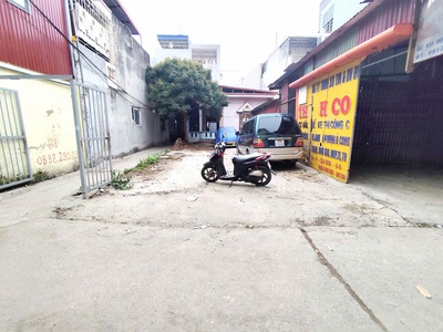 Đất ngay sau mặt đường thiên lôi, 86m, lô góc, ô.tô vào, giá 4.1 tỉ 1