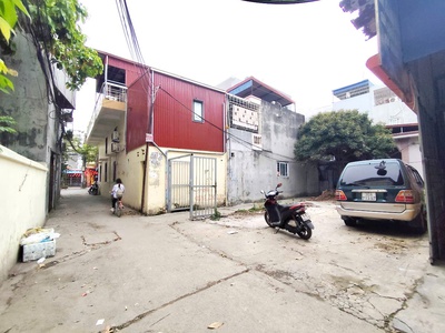 Đất ngay sau mặt đường thiên lôi, 86m, lô góc, ô.tô vào, giá 4.1 tỉ 0