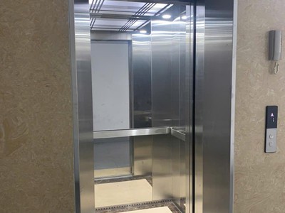 Cho thuê văn phòng, nhà kho ở nguyễn đức cảnh ngõ oto tránh, oto vào nhà giá thuê chỉ có 25tr 3