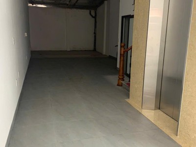 Cho thuê văn phòng, nhà kho ở nguyễn đức cảnh ngõ oto tránh, oto vào nhà giá thuê chỉ có 25tr 1
