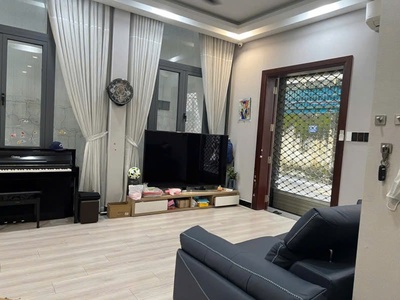 Bán nhà hxh đường c18 - khu k300, thông ra cộng hòa, 9x9.5m, 3 tầng, 4 pn, 17.9 tỷ. 0