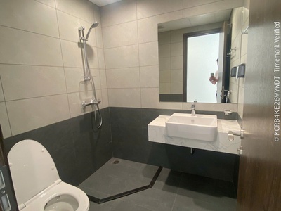 Bán gấp căn góc 2pn be, view nội khu hồ bơi, tầng trung vừa đẹp, giá cực tốt chỉ 4tỷ8 bao cả sổ 3