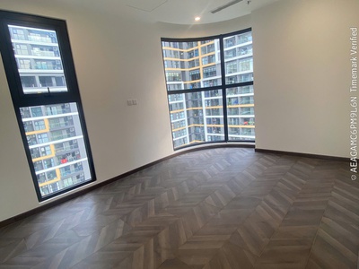 Bán gấp căn góc 2pn be, view nội khu hồ bơi, tầng trung vừa đẹp, giá cực tốt chỉ 4tỷ8 bao cả sổ 4
