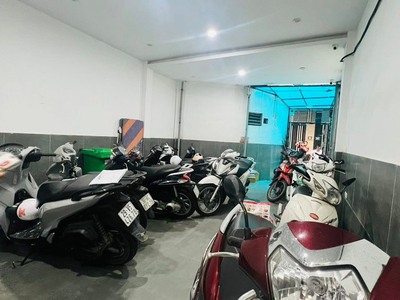 Tòa ccmn mặt ngõ pháo đài láng 9 phòng khép kín, doanh thu 50tr/tháng giá 12 tỷ 0