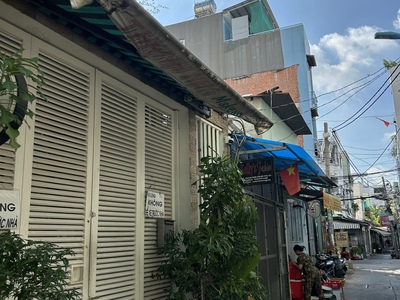 Nhà bán quận 4 - giao thương với nguyễn thần hiến, nguyễn tất thành qua quận 7 chỉ 2 phút- xe hơi 0