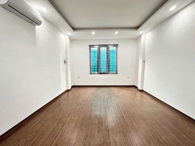 Bán nhà đông thiên lĩnh nam 30m 5 tầng 4 ngủ nhà mới giá 4.1 tỷ sổ chung 2