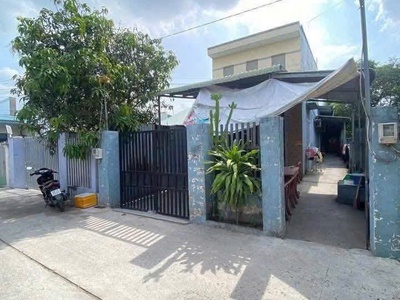 Bán nhà mặt tiền - đường bê tông 5m - thị trấn hóc môn - giá chỉ 4,9 tỷ  thương lượng 1