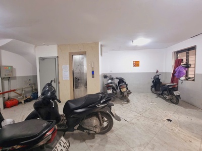Chính chủ cần bán tòa ccmn mới đét - thang máy hiện đại - 13 phòng khép kín full nội thất sang xịn 2