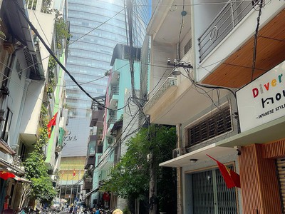 Bán siêu phẩm 3 mặt tiền xe hơi thông đường hàm nghi   hải triều   nguyễn huệ, p.bên nghé - view 0
