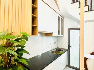 Cần bán nhà lĩnh nam 25m 3 tầng 2 ngủ full nội thất giá 2.88 tỷ nhà chưa sổ 1
