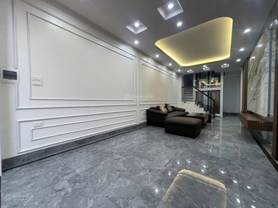 Chính chủ bán nhà đối diện aeon mail long biên 1
