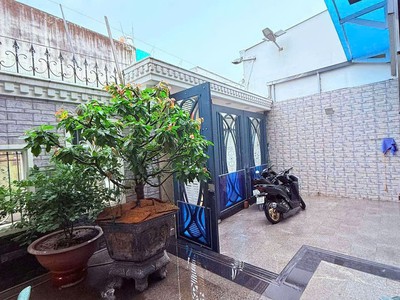 Bán biệt thự bình tân 5 lầu , 168m2 , 5pn  master , thang máy , ngang 12m ,22 tỷ 1