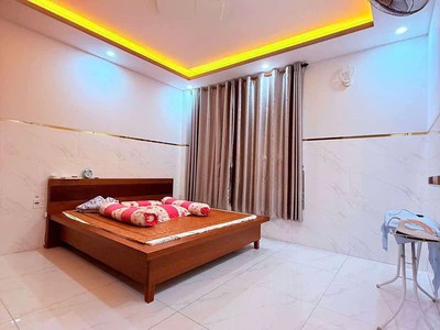 Bán biệt thự bình tân 5 lầu , 168m2 , 5pn  master , thang máy , ngang 12m ,22 tỷ 3