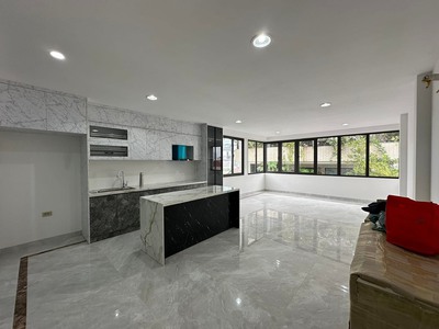 Mặt ngõ kim mã - 30m ra mặt phố - building 7 tầng thang máy - giá 20 tỷ 1